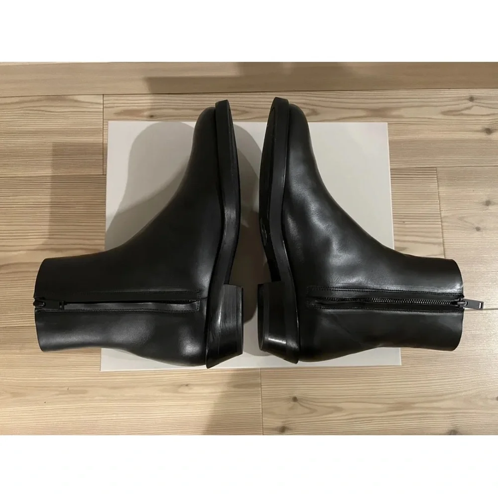 COS | Shoes | Cos Calfskin Leather Zip Chelsea Boot Black  display picture 1